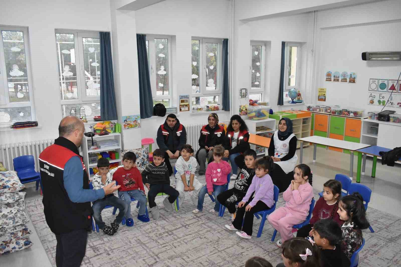 ARPALI’DA ÖĞRENCİLERE GIDA İSRAFI VE SAĞLIKLI BESLENME EĞİTİMİ VERİLDİ