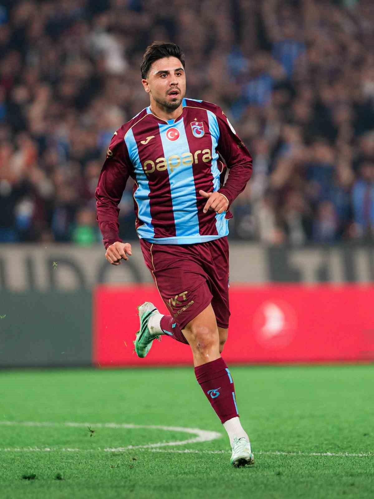 TRENDYOL SÜPER LİG: TRABZONSPOR: 1 - BEŞİKTAŞ: 0 (İLK YARI)