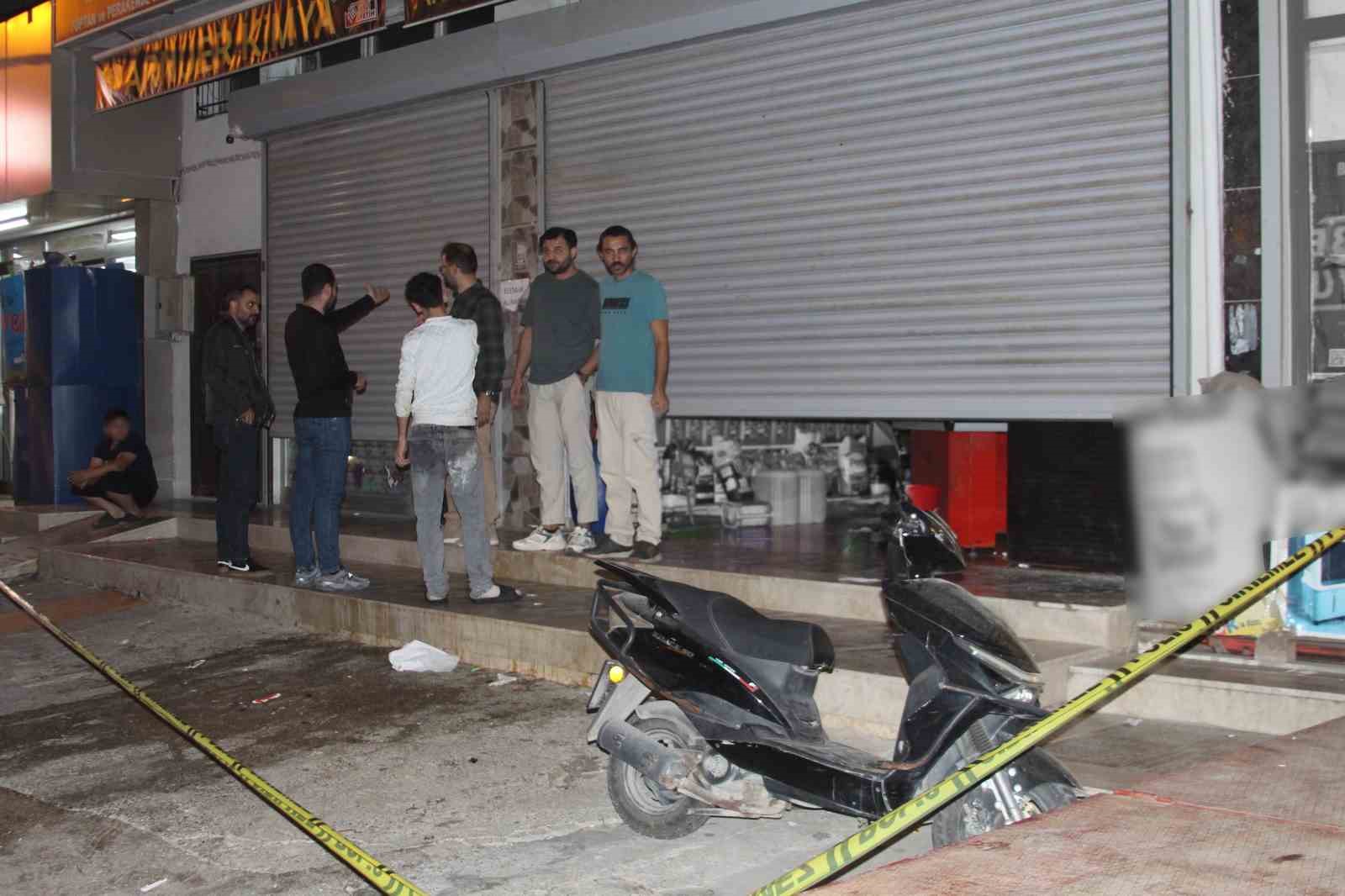 ADANA’DA 16 YAŞINDAKİ ÇOCUK İŞ YERİNDE BAŞINDAN VURULDU