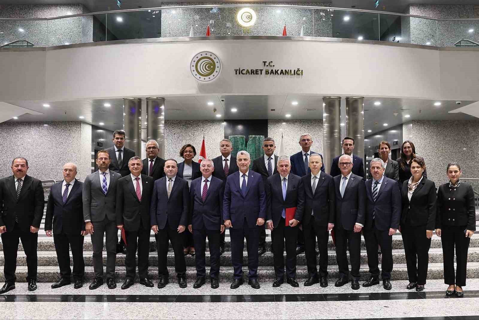 BAKAN BOLAT: "TÜRK OTOMOTİV SANAYİSİNİN AVRUPA BİRLİĞİ’NİN SANAYİ HIZLANDIRMA YASASI TASLAĞI’NA DÂHİL EDİLMESİ İÇİN GİRİŞİMLERİMİZİ SÜRDÜRECEĞİZ"