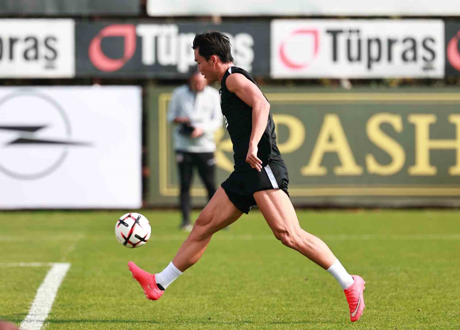 BEŞİKTAŞ’TA CRYSTAL PALACE MAÇI HAZIRLIKLARI BAŞLADI