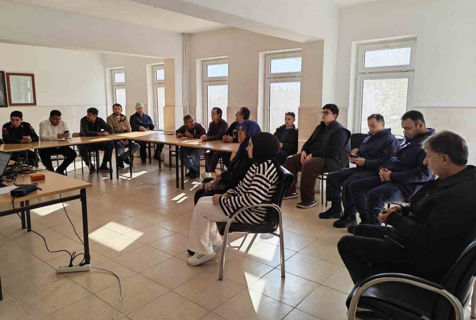 DEREBUCAK’TA İSTİHDAMA YÖNELİK YENİ KURS