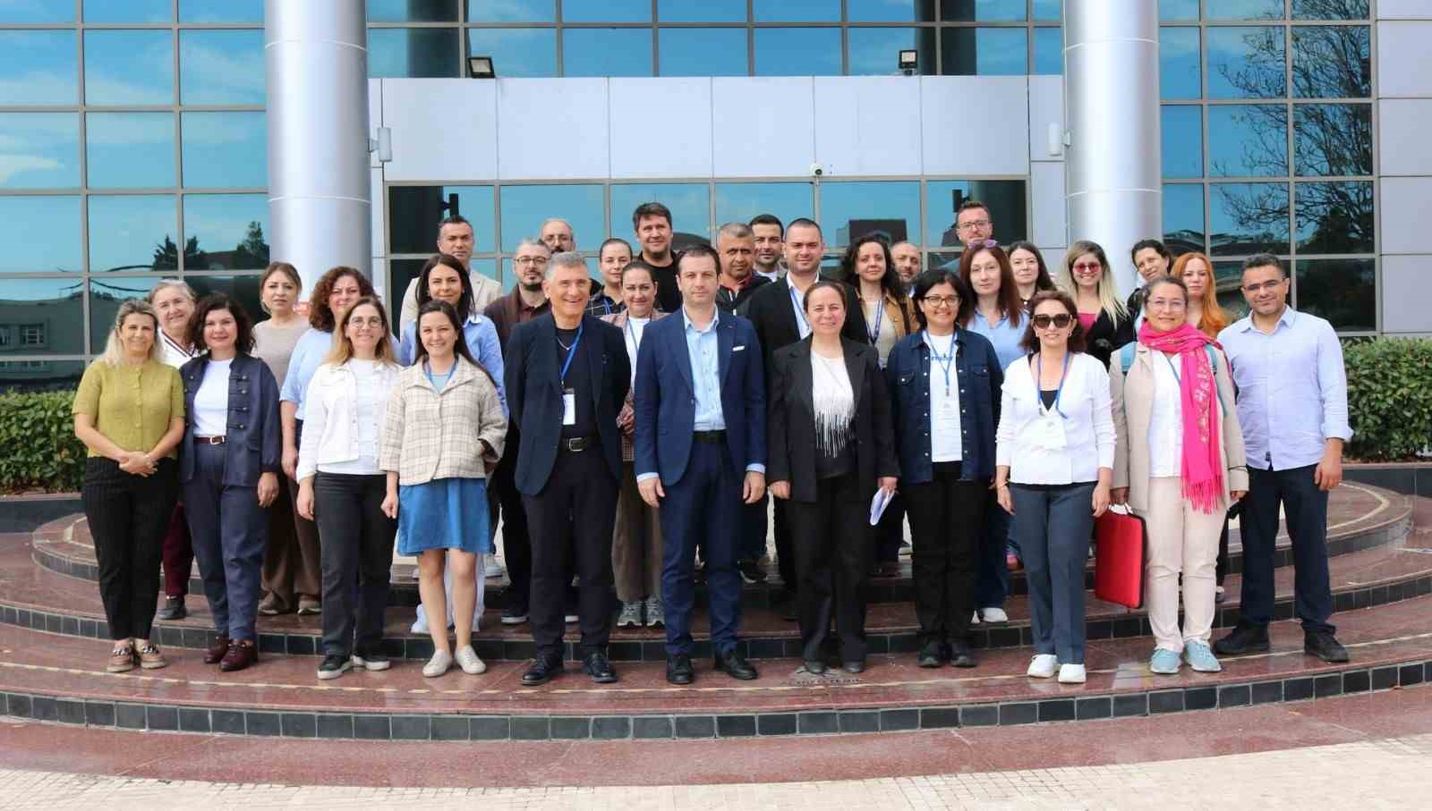 ADÜ TIP FAKÜLTESİ’NDE EĞİTİCİ GELİŞİMİNE YÖNELİK TEMEL EĞİTİM BECERİLERİ KURSU DÜZENLENDİ