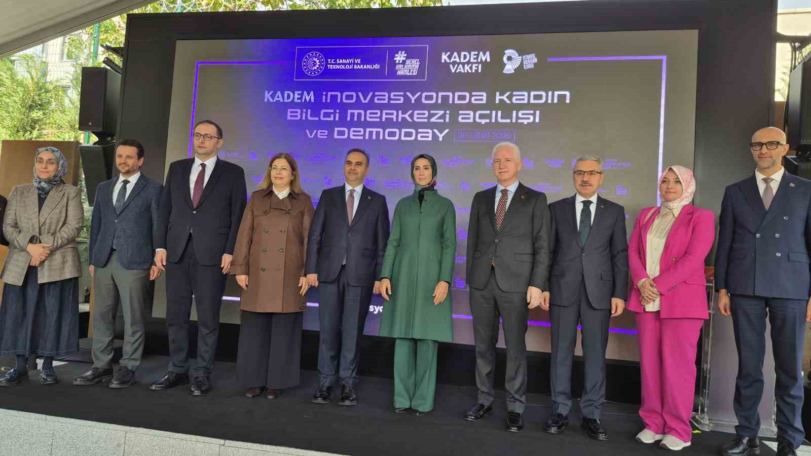 BAKAN KACIR: "KADINLARIN BİLİMDE VE ÜRETİMDE GÜÇLÜ BİR ŞEKİLDE YER ALMASI, ÜLKEMİZİN KALKINMASININ TEMEL ANAHTARIDIR"