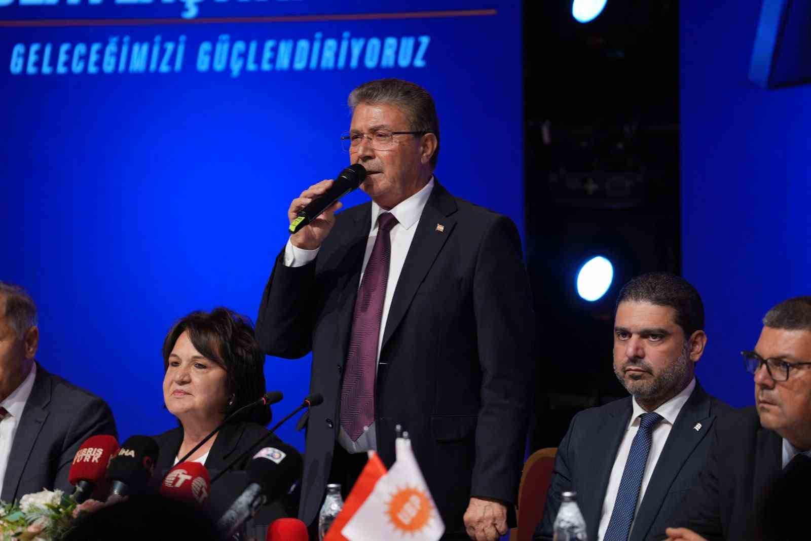 KKTC BAŞBAKANI ÜSTEL’DEN GENÇLERE KAPSAMLI DESTEK SÖZÜ