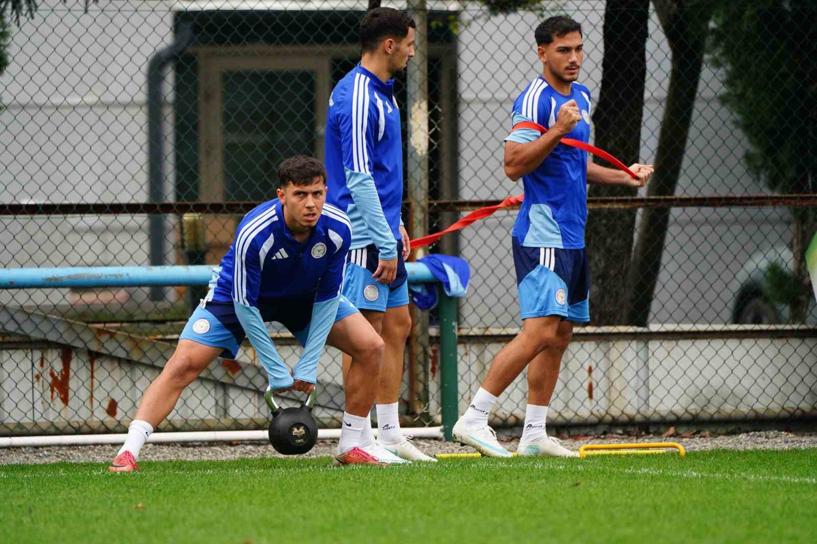 ÇAYKUR RİZESPOR, TRABZONSPOR MAÇI HAZIRLIKLARINA BAŞLADI