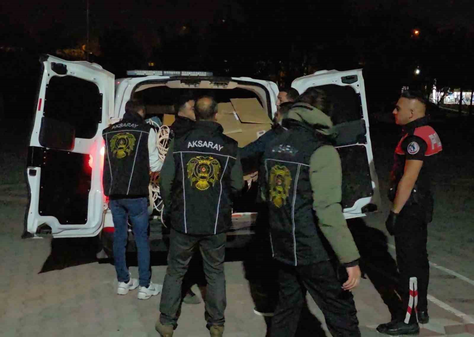 İNŞAAT VE TIR HIRSIZI OPERASYONLA YAKALANDI