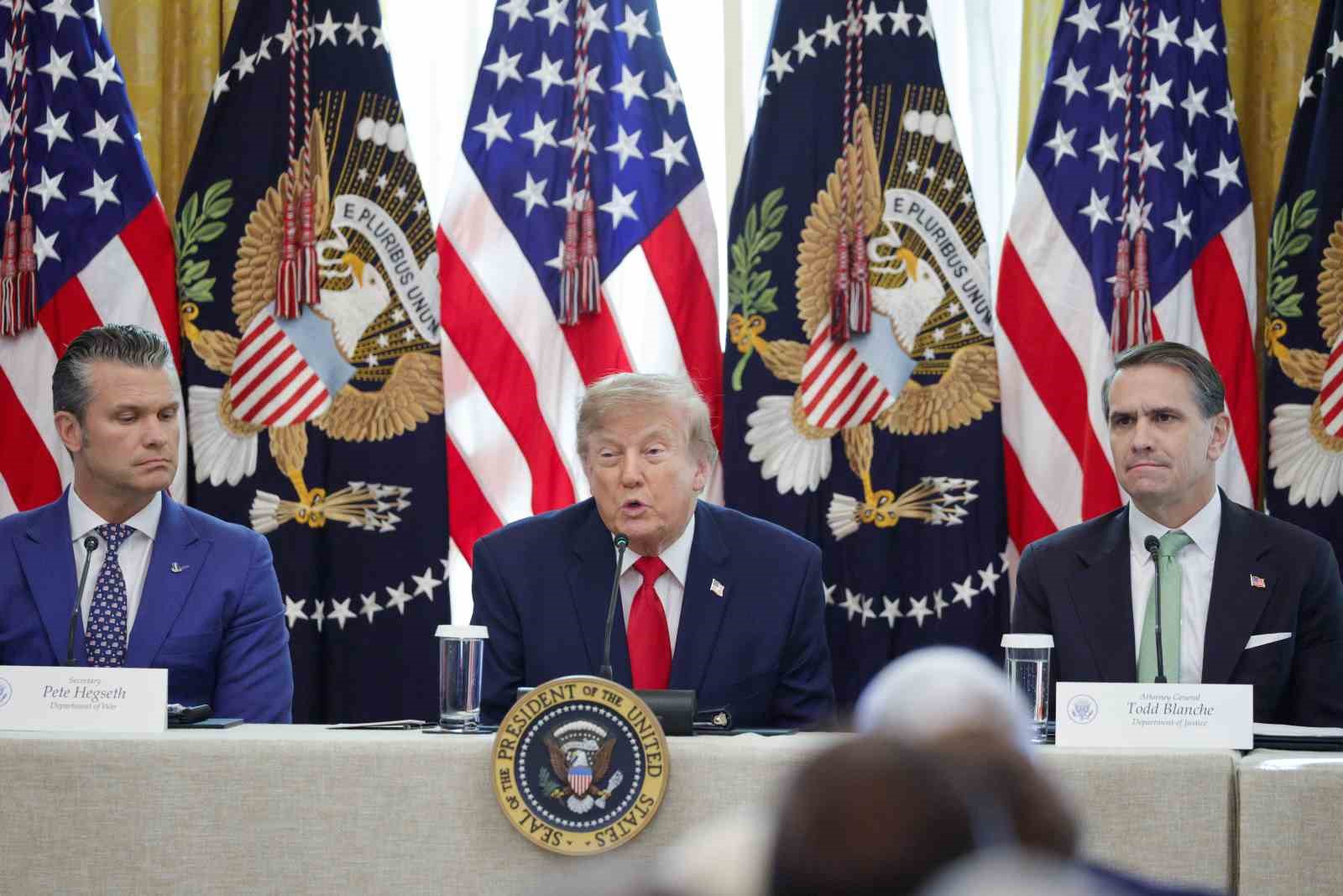 TRUMP: "(RUSYA-UKRAYNA SAVAŞI) ANLAŞMAYA BELKİ DE ŞİMDİYE KADAR HİÇ OLMADIĞIMIZ KADAR YAKIN OLDUĞUMUZU DÜŞÜNÜYORUM"