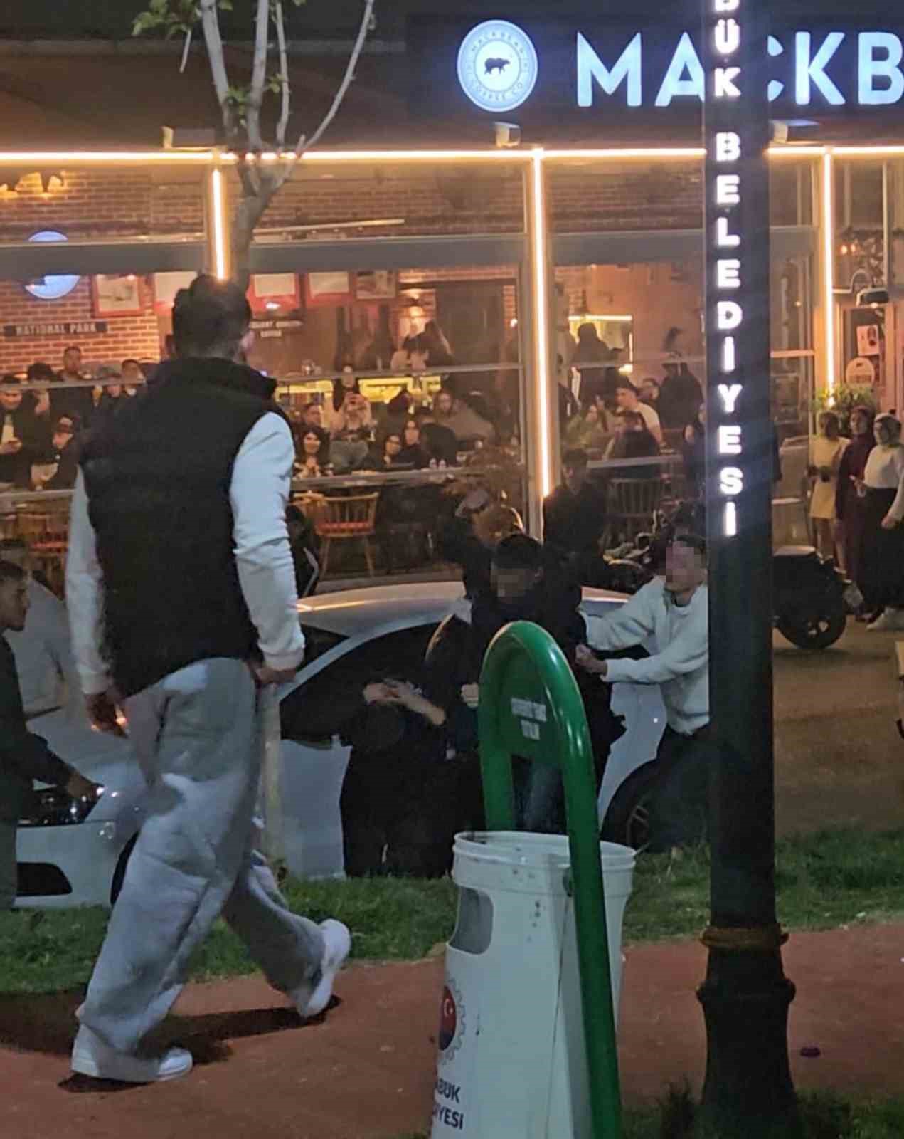 KARABÜK’TE TEKMELİ YUMRUKLU KAVGA: 1 YARALI