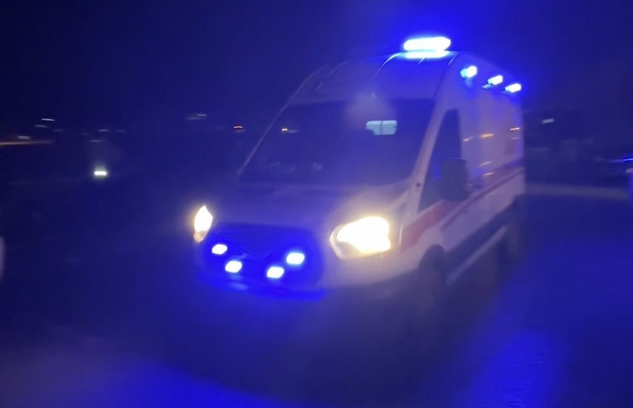 YÜKSEKOVA’DA HAREKETSİZ BULUNAN GENÇ KIZ HAYATINI KAYBETTİ