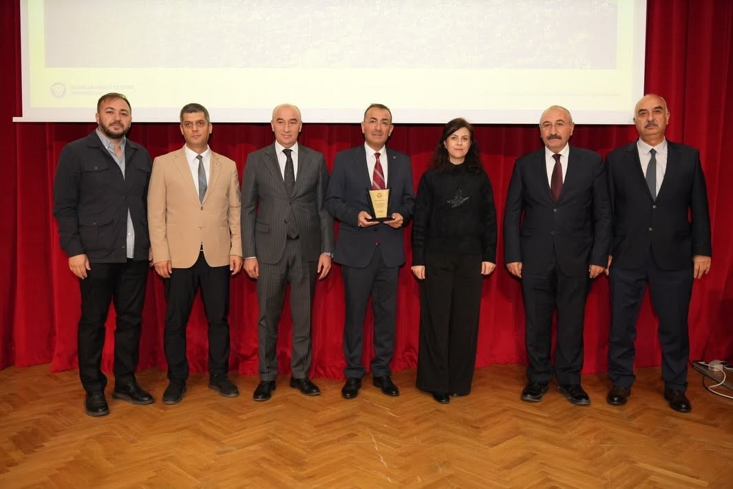 EBYÜ’DE AFET VE KENTSEL DÖNÜŞÜM KONFERANSI DÜZENLENDİ