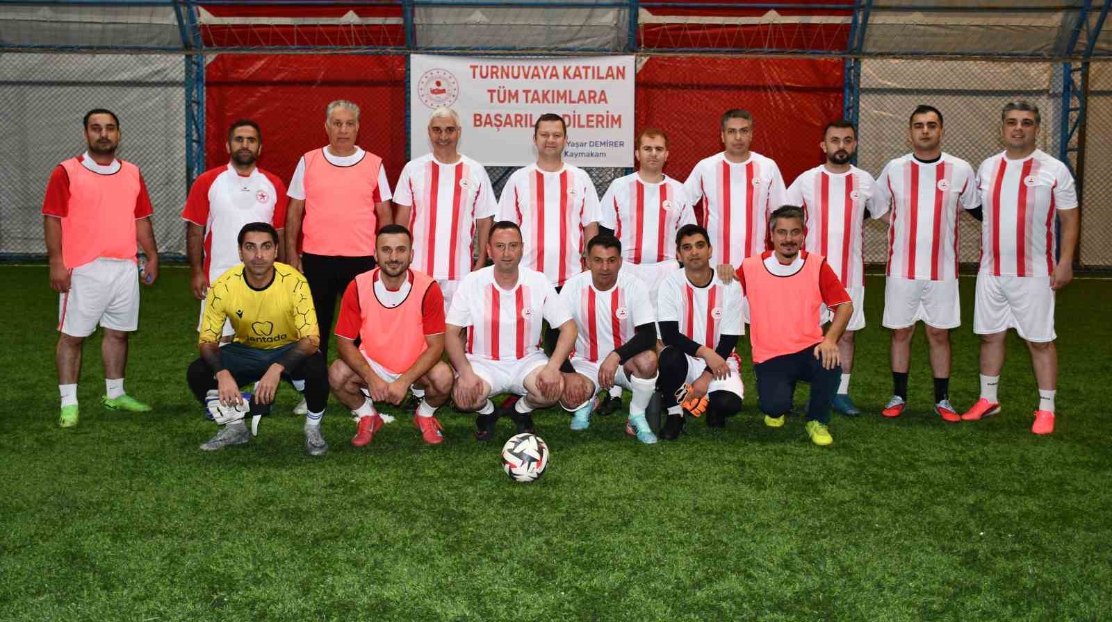 TATVAN’DA KURUMLAR ARASI FUTBOL TURNUVASI BAŞLADI