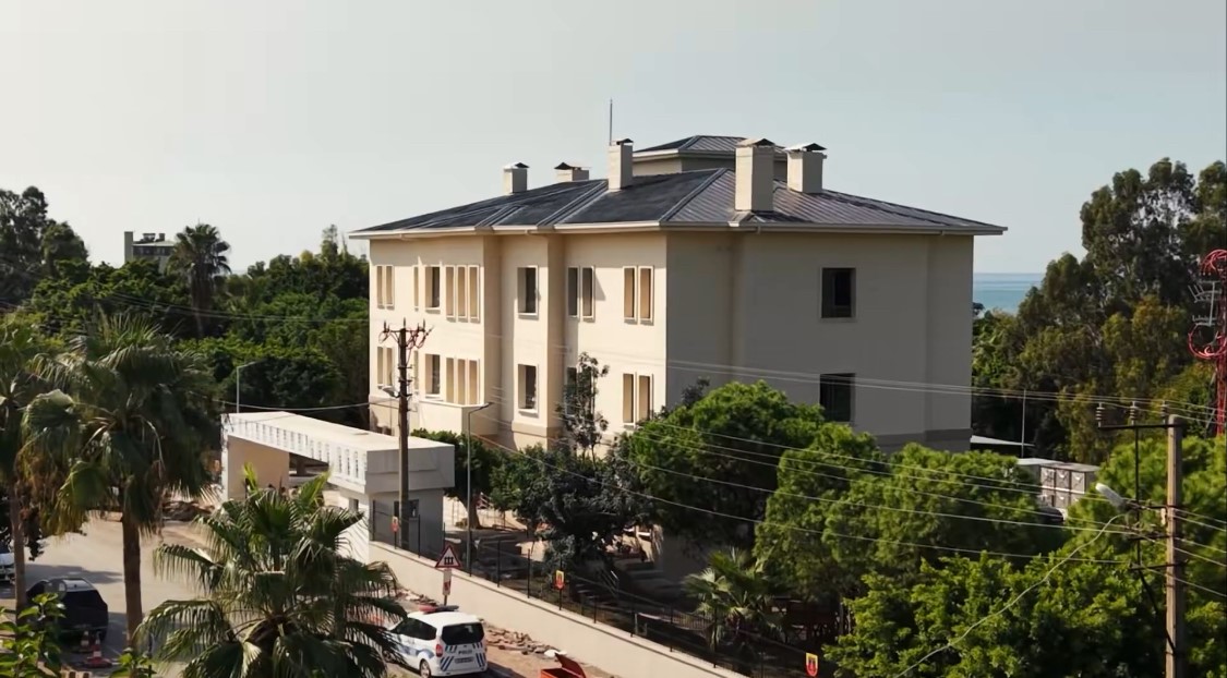 PAYAS İLÇE JANDARMA KOMUTANLIĞI BİNASINDA SONA YAKLAŞILDI