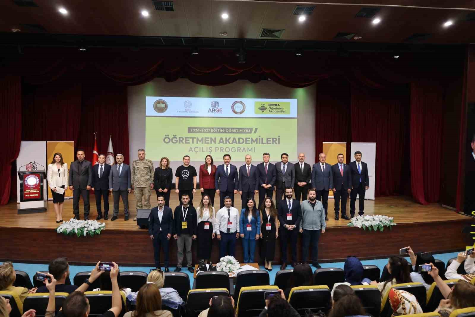 HATAY ÖĞRETMEN AKADEMİLERİNİN YENİ EĞİTİM YILI AÇILDI