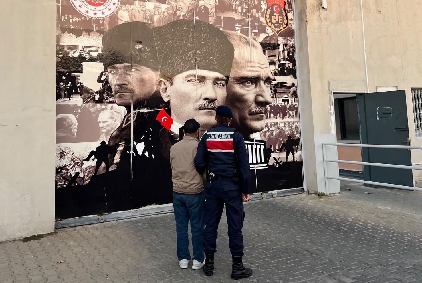 MANİSA’DA 78 YIL 9 AY HAPİS CEZASIYLA ARANAN ŞAHIS YAKALANDI