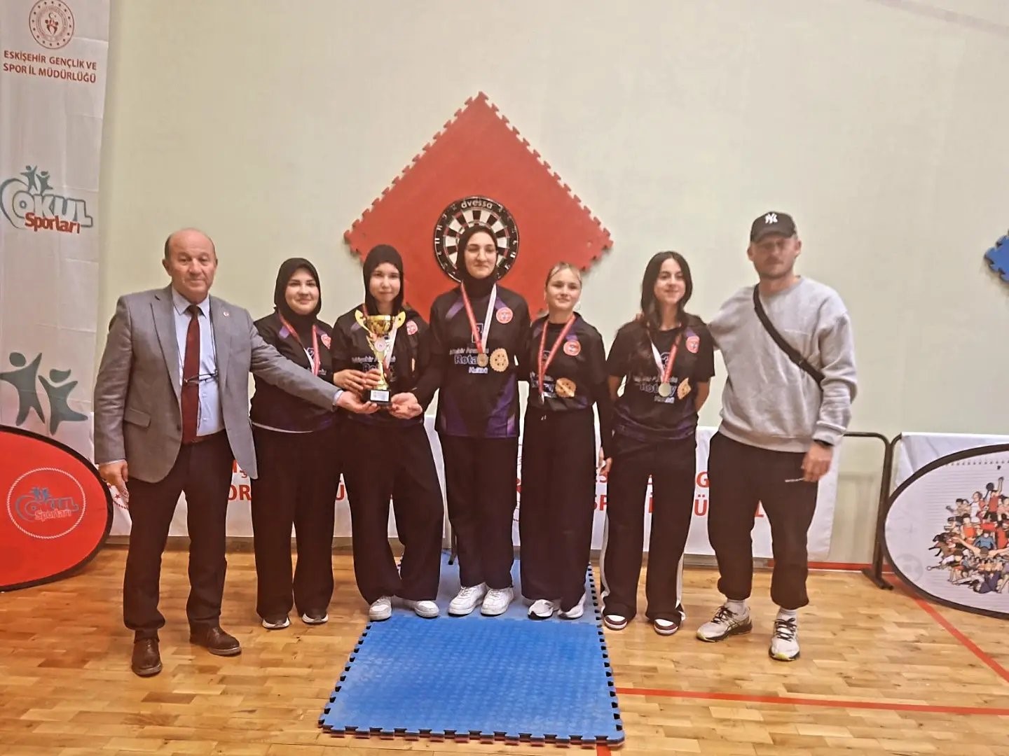 OKUL SPORLARI DART GENÇ KIZ MÜSABAKALARI TAMAMLANDI