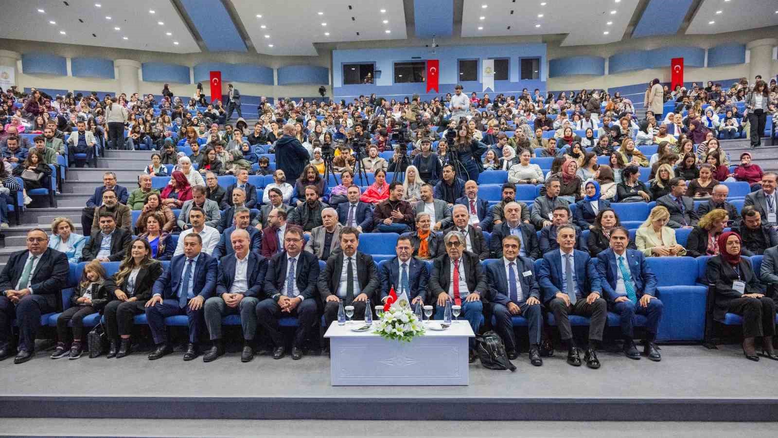 SELÇUK ÜNİVERSİTESİNDE ULUSLARARASI YAPAY ZEKA KONFERANSI BAŞLADI