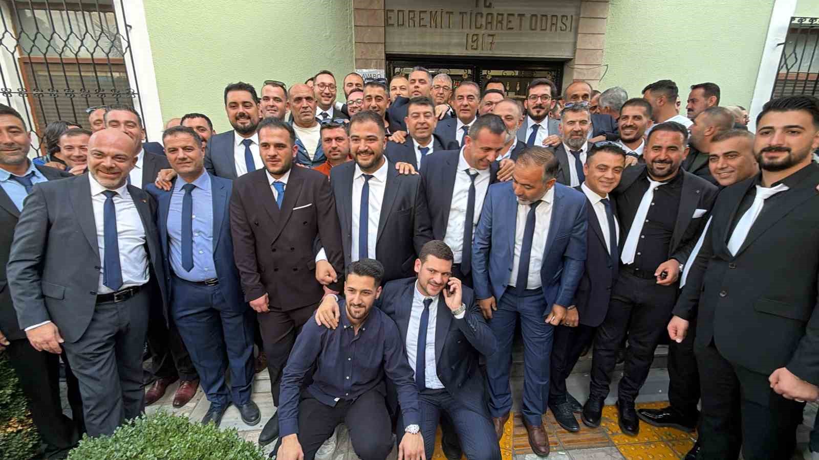 EDREMİT TİCARET ODASI SEÇİMLERİNDE MAVİ LİSTE KAZANDI