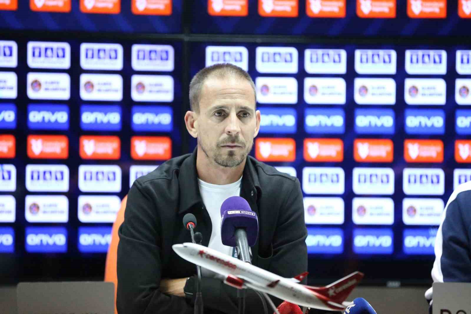 JOAO PEREİRA: "İLK YARI RESMEN SAHAYA ÇIKMADIK"