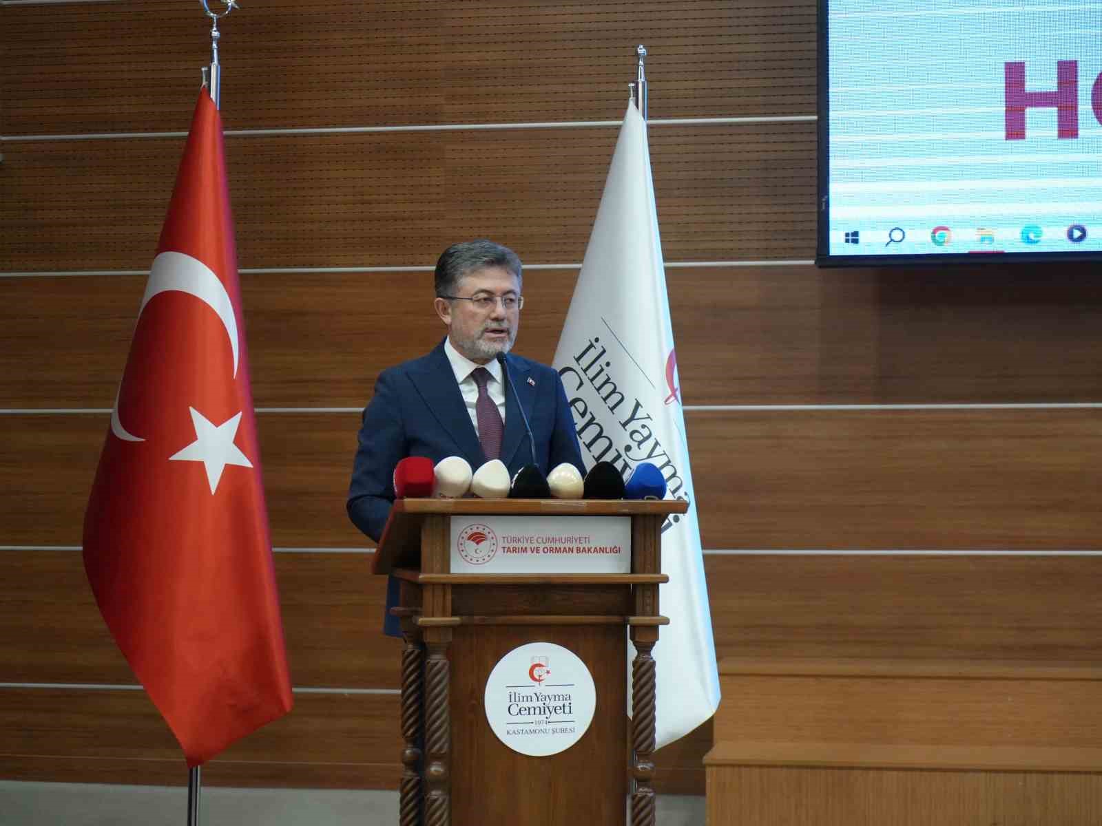 BAKAN YUMAKLI: "GENÇLERİMİZİN MİLLİ, MANEVİ DEĞERLERLE EN DONANIMLI BİR ŞEKİLDE YETİŞTİRİLMESİ BİZİM TEMEL ÖNCELİĞİMİZ"