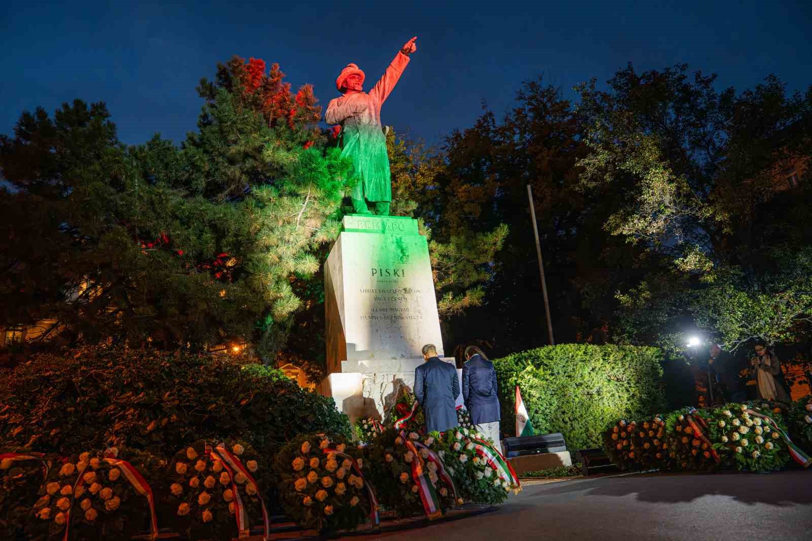 AVRUPALI LİDERLER, MACAR DEVRİMİ’NİN YIL DÖNÜMÜNDE BUDAPEŞTE’DE BİR ARAYA GELDİ