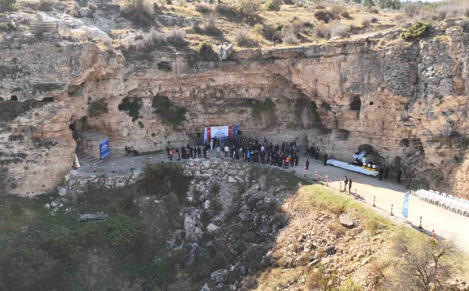 SELÇUKLU’DA PEYNİR HASADI GELENEĞİ SÜRÜYOR