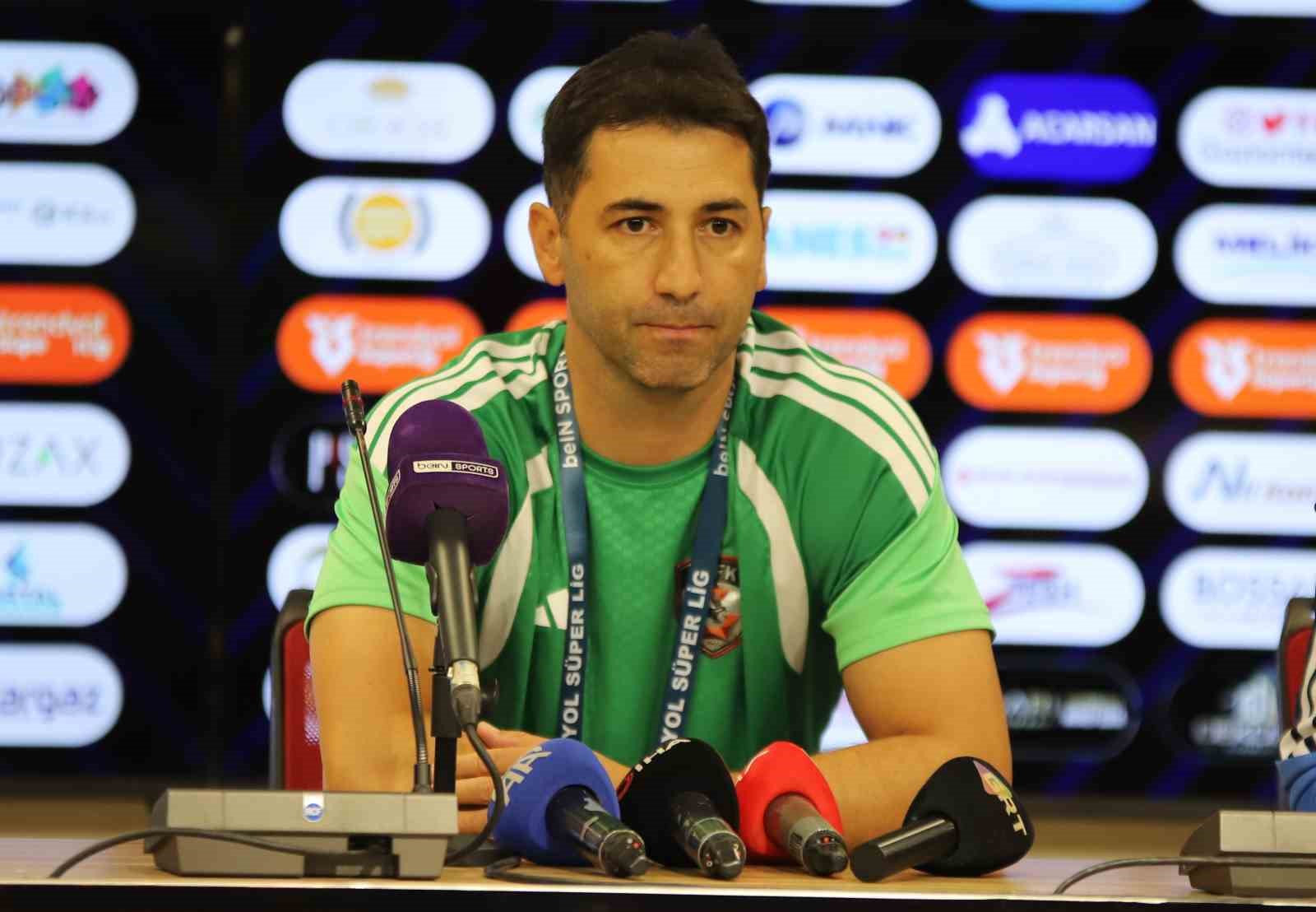 CİHAN ÜNAL: "KAYBETTİĞİMİZ İÇİN ÇOK ÜZGÜNÜZ"