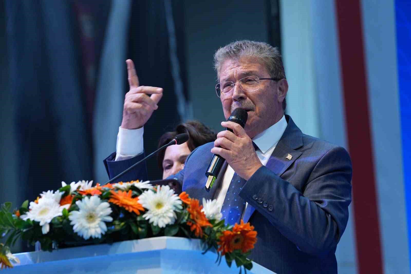 KKTC BAŞBAKANI ÜSTEL: "TEK BAŞINA İKTİDAR YOLCULUĞUMUZ BU AKŞAM BAŞLAMIŞTIR"