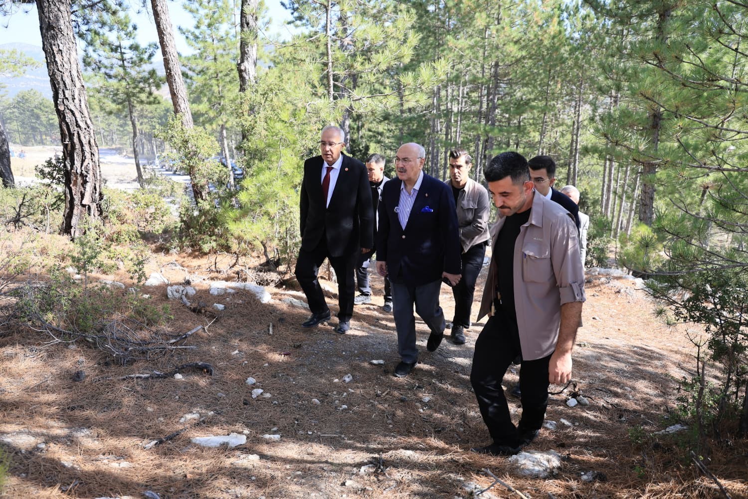 VALİ KÖŞER, ÇAMELİ’NDE DEVAM EDEN PROJELERİ YERİNDE İNCELEDİ