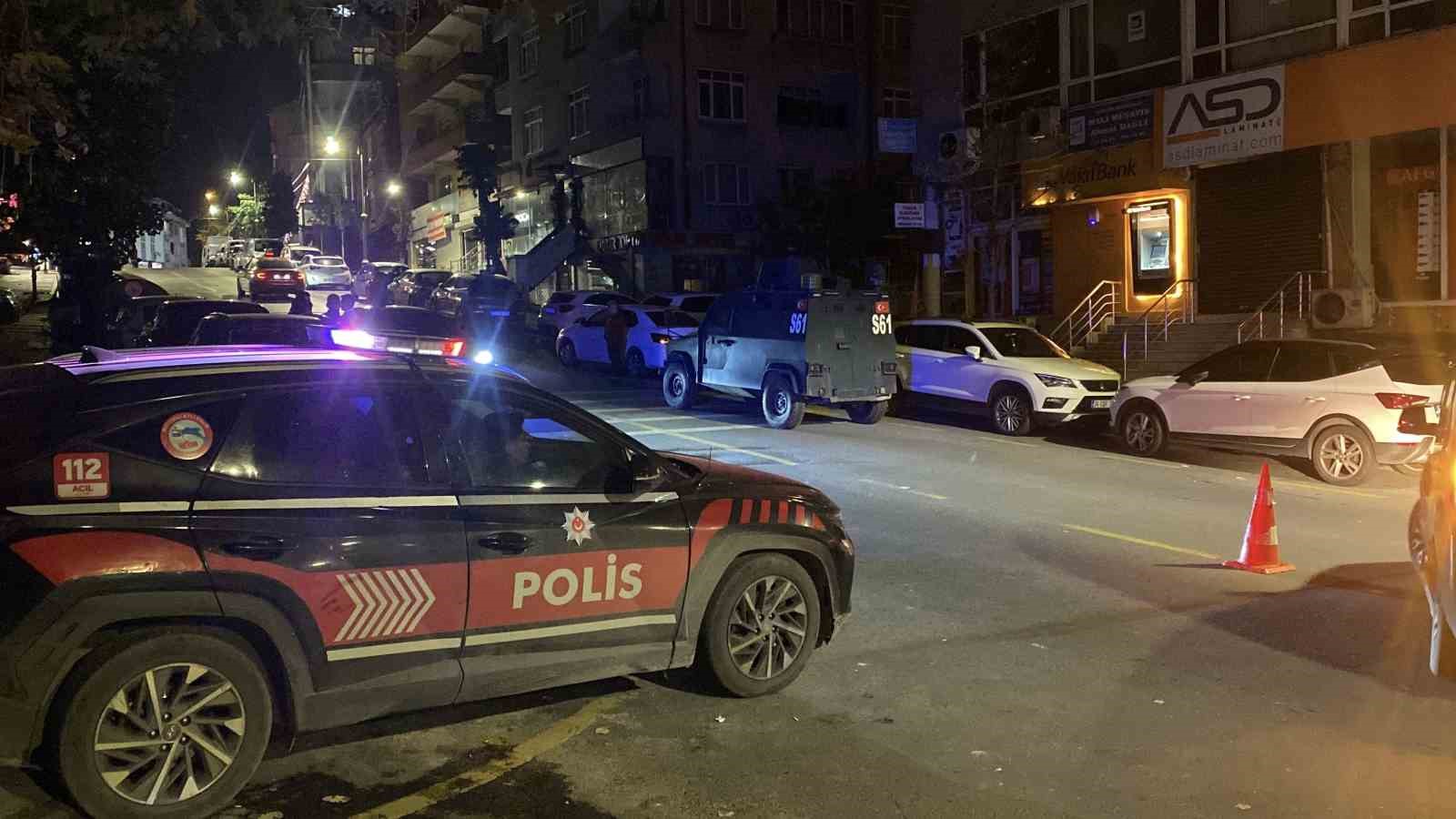 KAĞITHANE’DE SİLAHLI SALDIRIYA UĞRAYAN OTO YIKAMACI HAYATINI KAYBETTİ