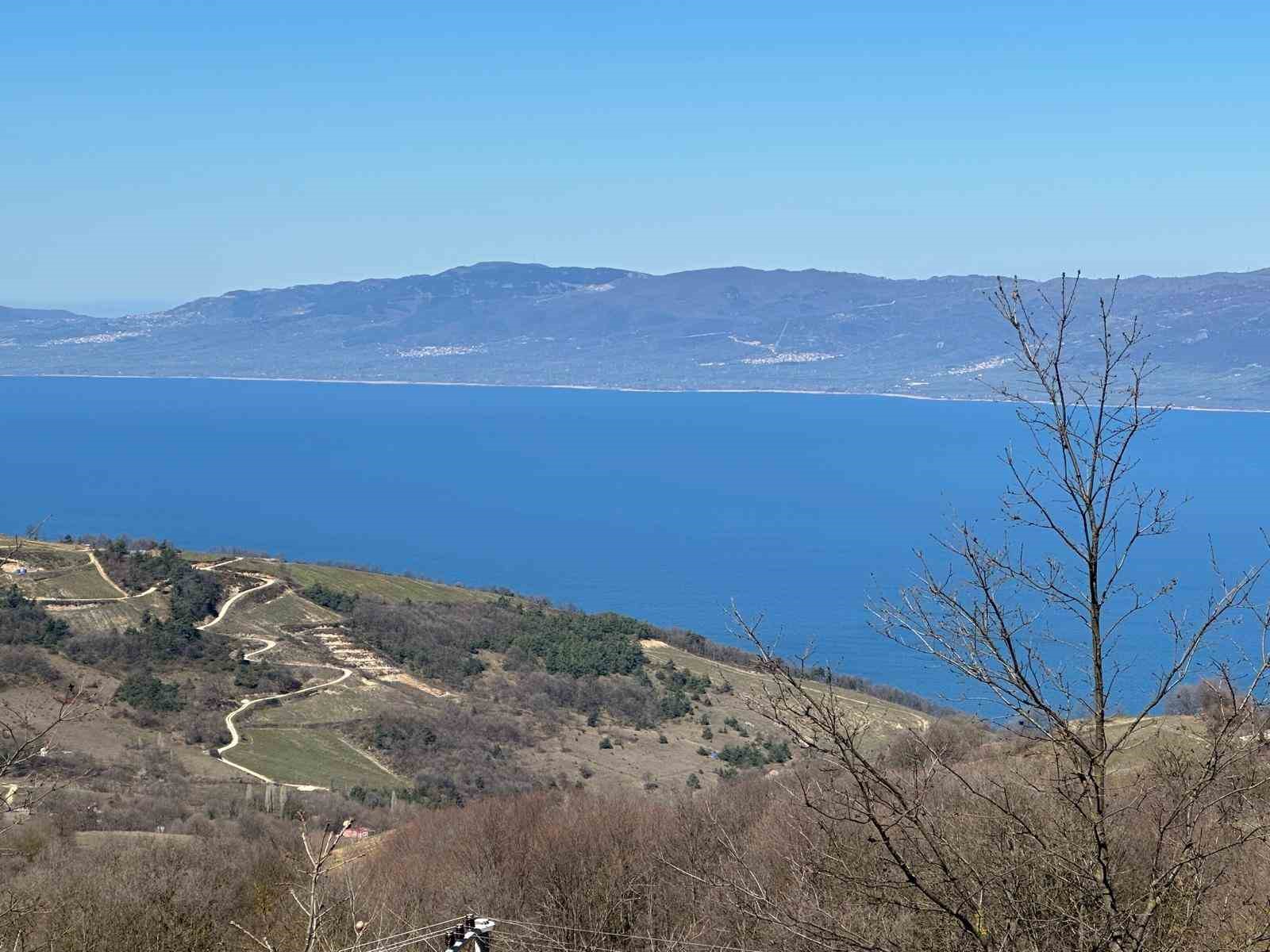 İZNİK GÖLÜ VE ULUDAĞ MANZARALI KÖY İSTANBUL VE ANKARALILARIN RADARINDA