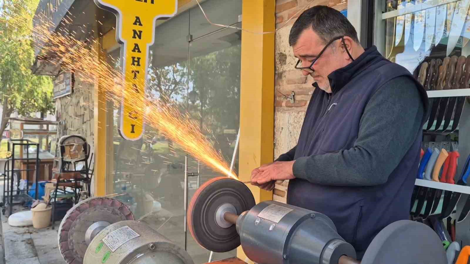 147 YILDIR AYNI İŞİ YAPIYORLAR: SOYADLARINI BİLE MESLEKLERİNDEN ALMIŞLAR