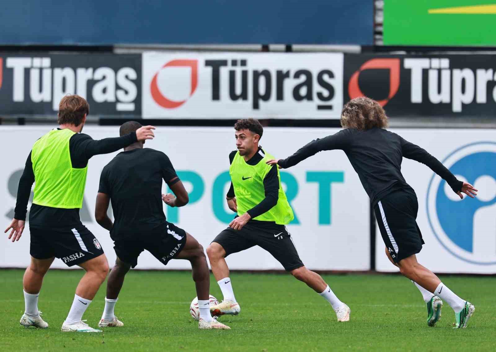 BEŞİKTAŞ, BAŞAKŞEHİR MAÇI HAZIRLIKLARINI TAMAMLADI