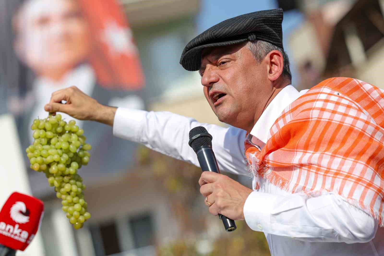 ÖZGÜR ÖZEL’DEN SARIGÖL’DE ÜZÜM ÜRETİCİLERİNE 7 MADDELİK ÇÖZÜM ÖNERİSİ