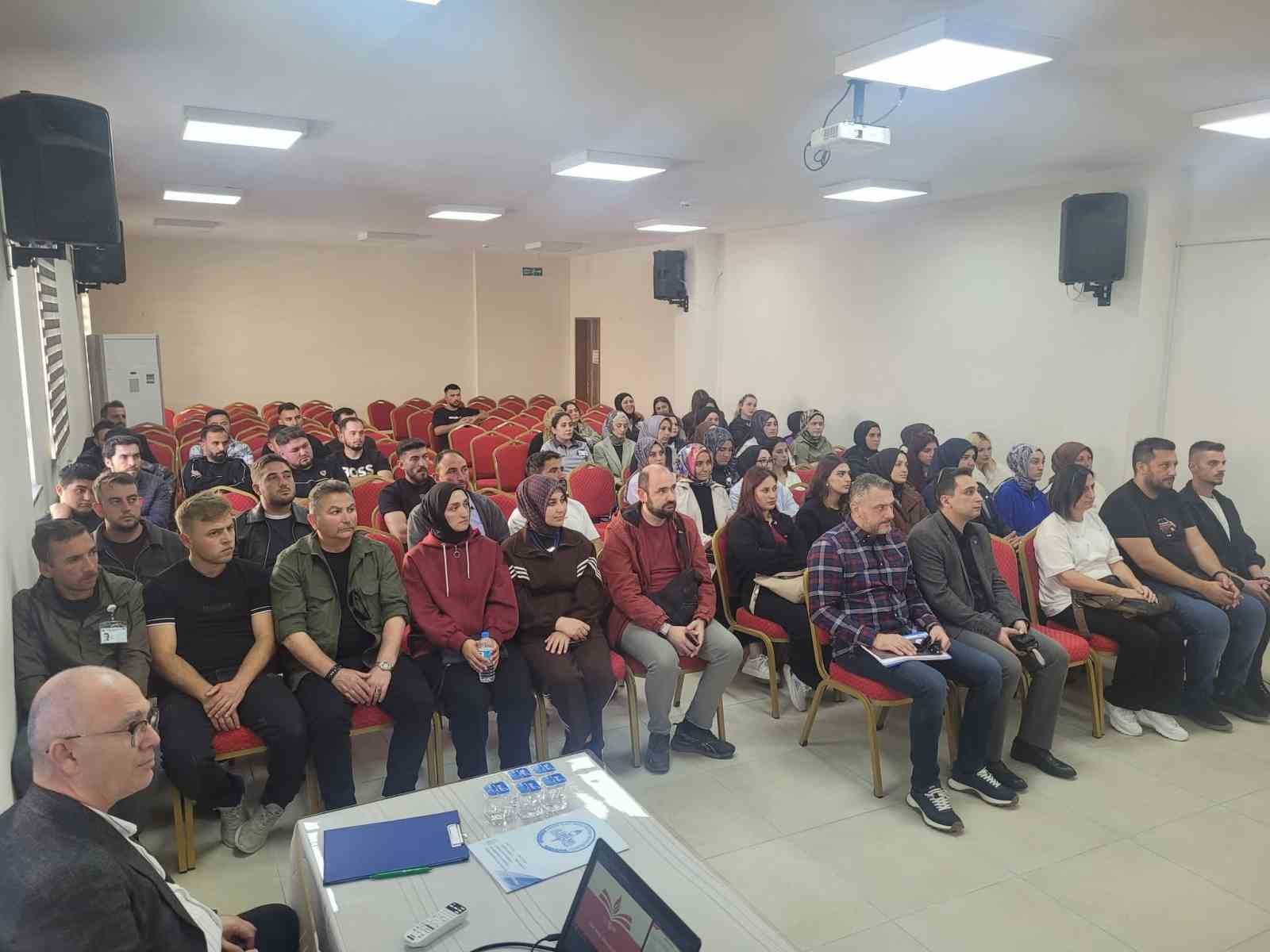 VEZİRKÖPRÜ VE HAVZA’DA OKUL BAHÇE GÖREVLİLERİNE GÜVENLİK EĞİTİMİ