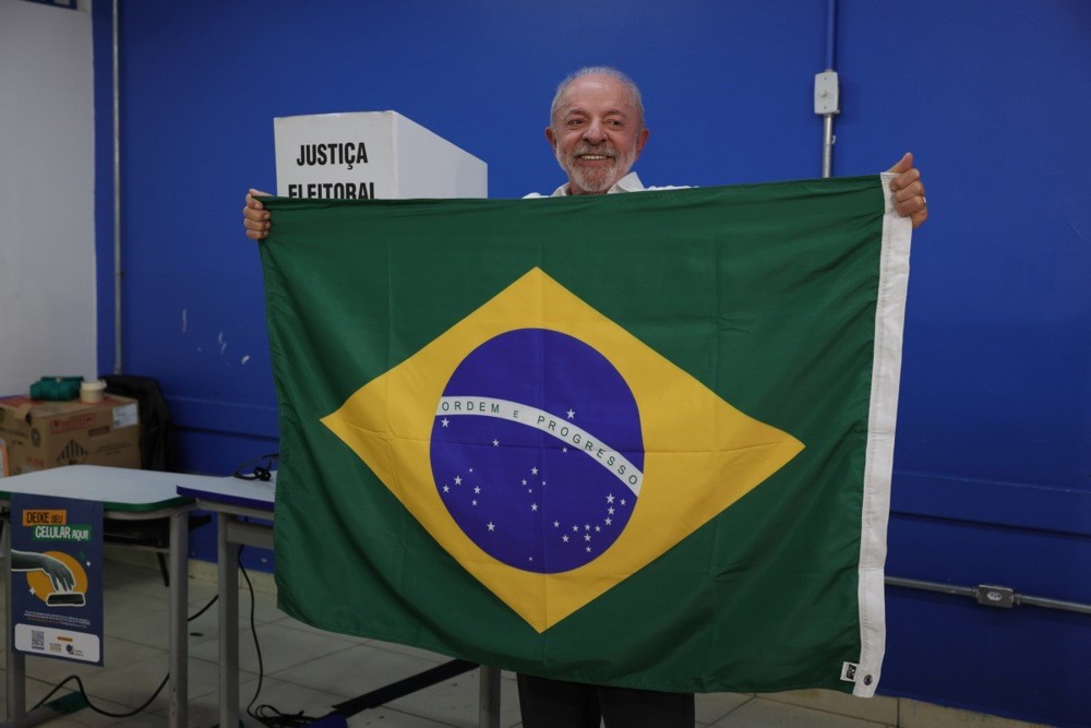 BREZİLYA’DA LULA DA SİLVA YENİDEN DEVLET BAŞKANI SEÇİLDİ