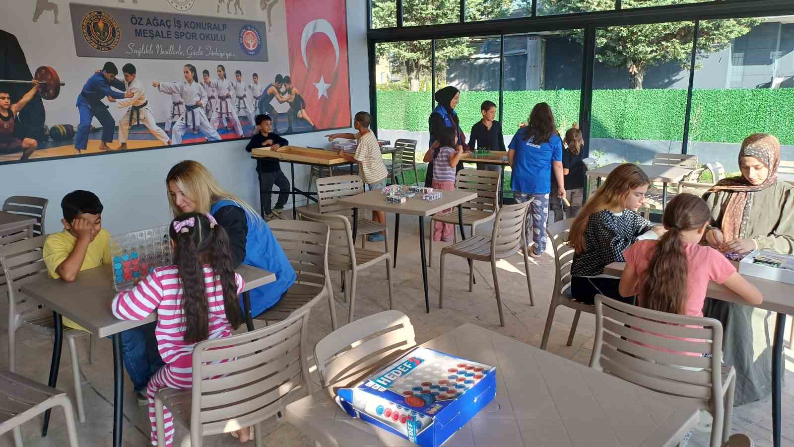 DÜZCE’DE ÇOCUKLAR AKIL VE ZEKA OYUNLARIYLA BULUŞTU