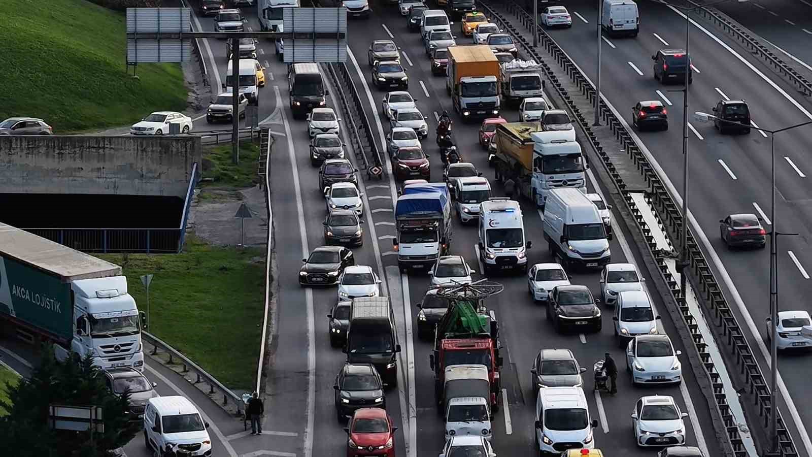 AMBULANSIN SANİYELERLE YARIŞI