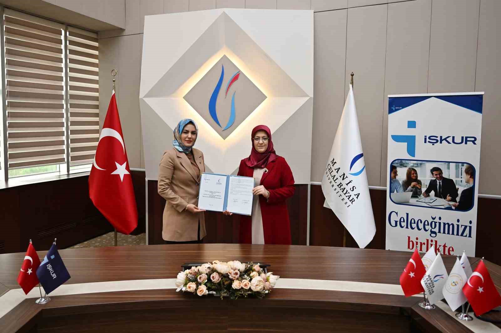 MCBÜ’DE BİN 630 ÖĞRENCİYE ÇALIŞMA FIRSATI