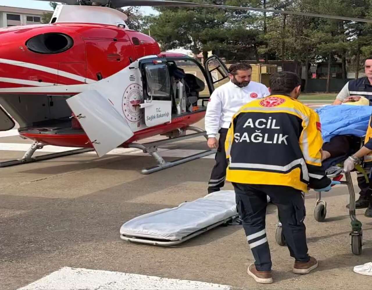 ŞIRNAK’TA HASTALAR İÇİN ZAMANLA YARIŞ: AMBULANS UÇAK VE HELİKOPTER PEŞ PEŞE HAVALANDI