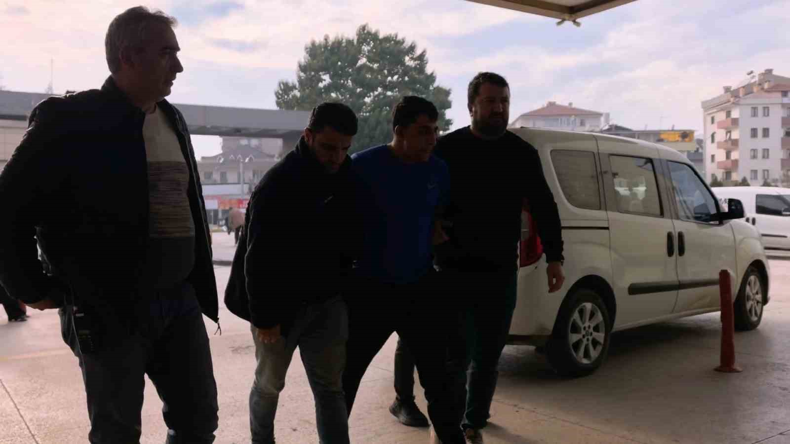İNEGÖL’DE 30 YIL HAPİS CEZASI BULUNAN HIRSIZLIK ŞÜPHELİSİ YAKALANDI