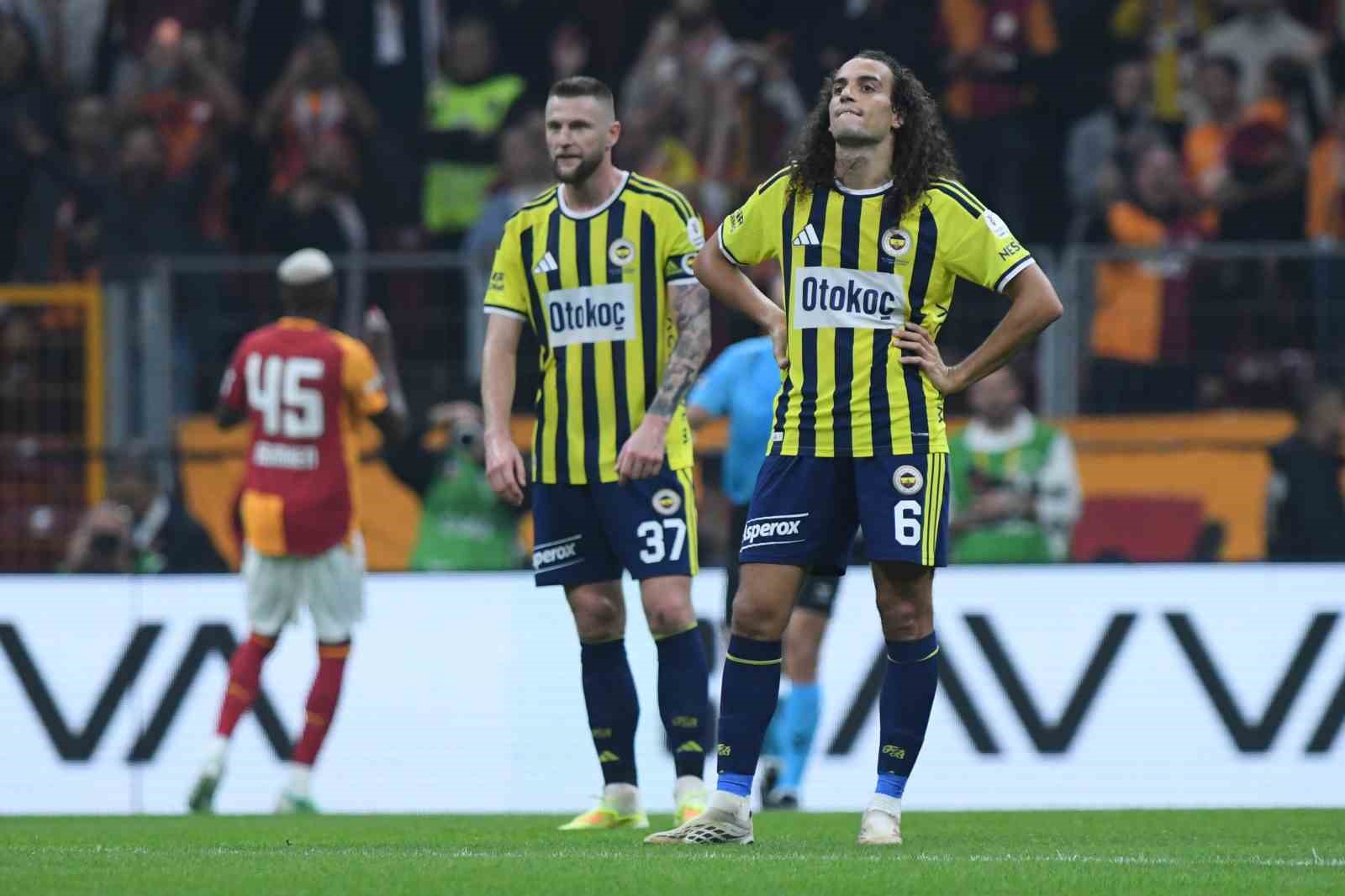 FENERBAHÇE’NİN GALİBİYET SERİSİ DERBİDE SONA ERDİ