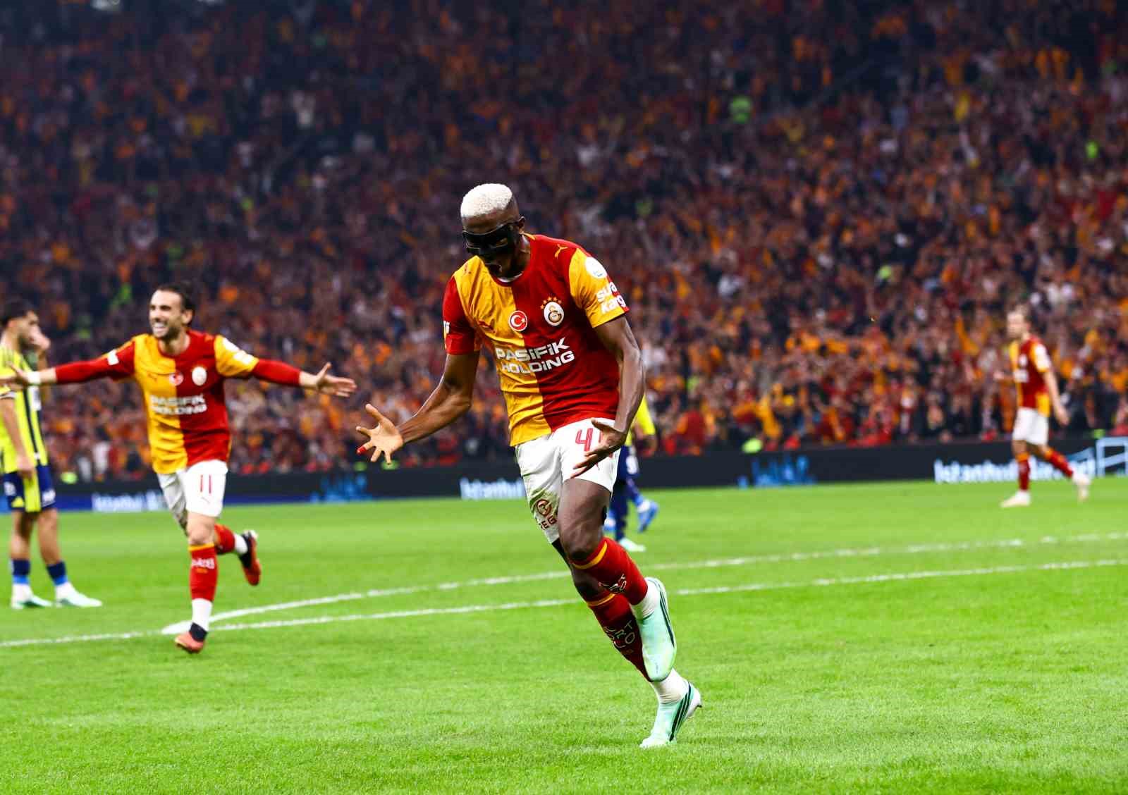 VİCTOR OSİMHEN LİGDEKİ GOL SAYISI 8’E ÇIKARDI