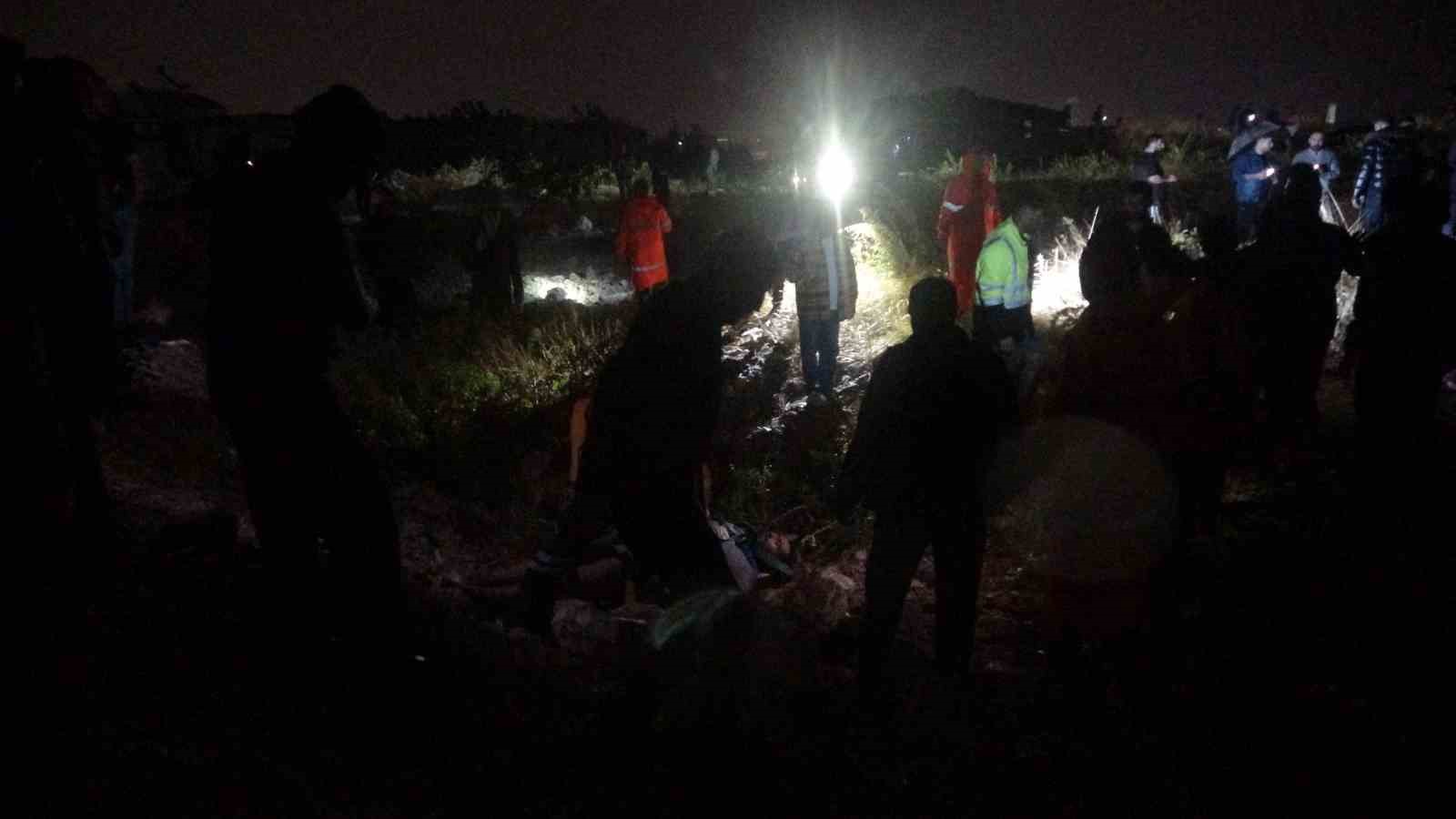 ANTALYA’DA HORTUM İŞÇİLERİN KALDIĞI 2 KONTEYNERİ SAVURDU: 5 ÖLÜ, 1 YARALI