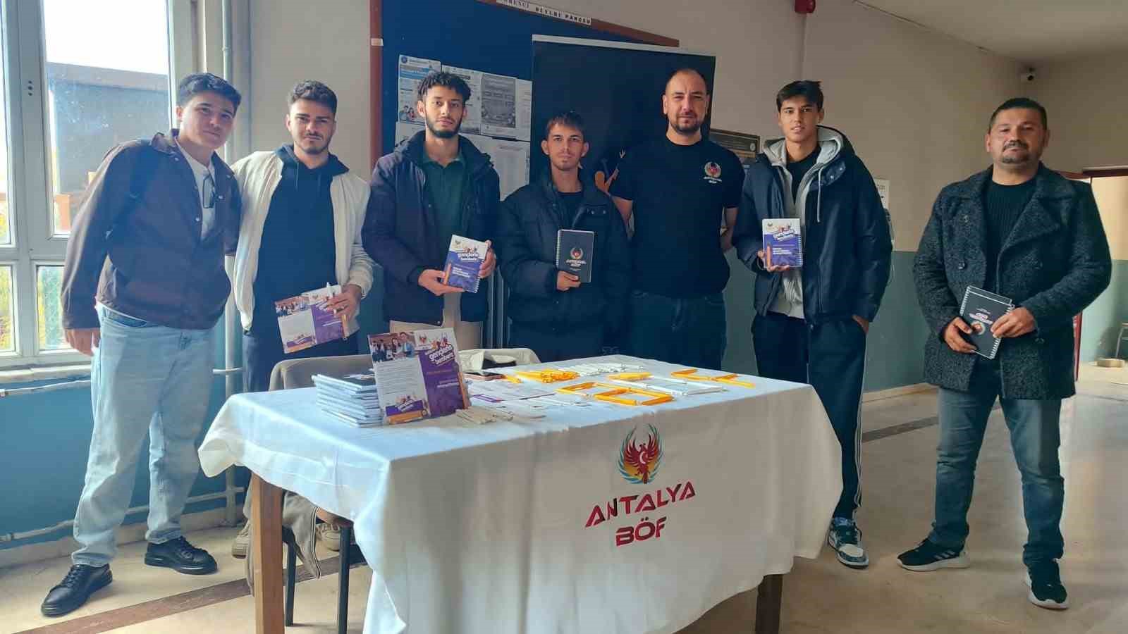 ANTALYA’DA "GENÇLERLE BERABERİZ" PROJESİYLE 14 BİN 638 ÖĞRENCİYE ULAŞILDI