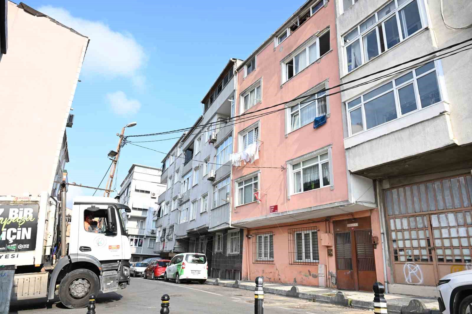 BİR YILDIR SESLERİNİ DUYUNCA CAMA KOŞUYORDU: KAYRA’NIN HAYALİ GERÇEK OLDU