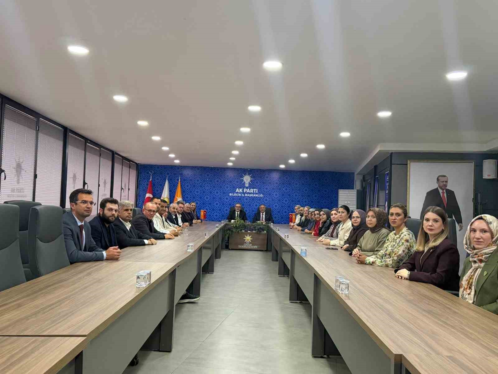AK PARTİ MKYK ÜYESİ ÜNAL’DAN BİLECİK TEMASLARI