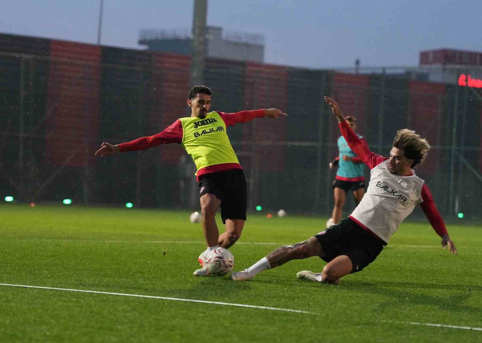 ÇORUM FK, ERZURUMSPOR FK MAÇI HAZIRLIKLARINI SÜRDÜRDÜ