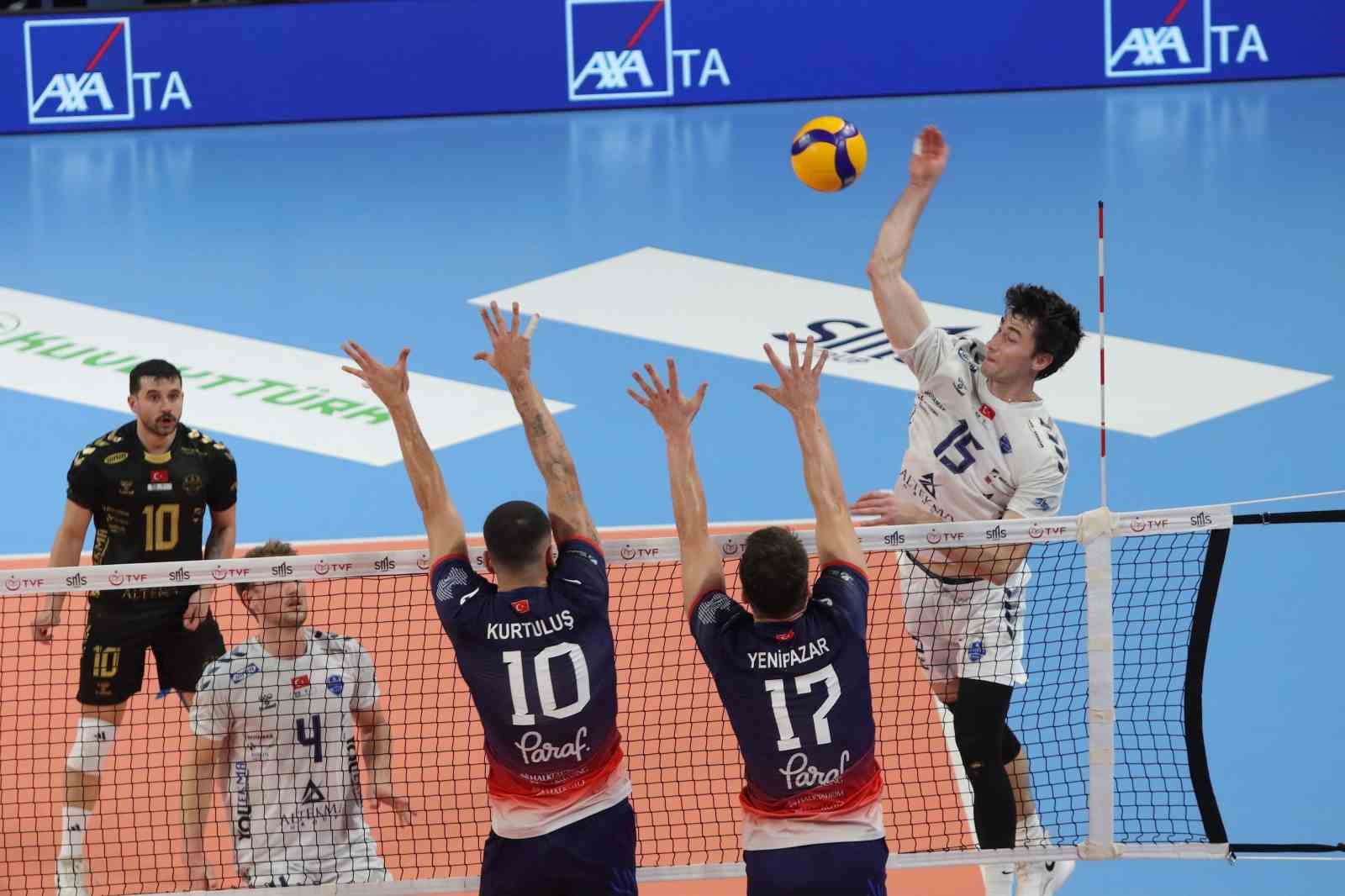 EFELER LİGİ: ALTEKMA: 0 - HALKBANK: 3