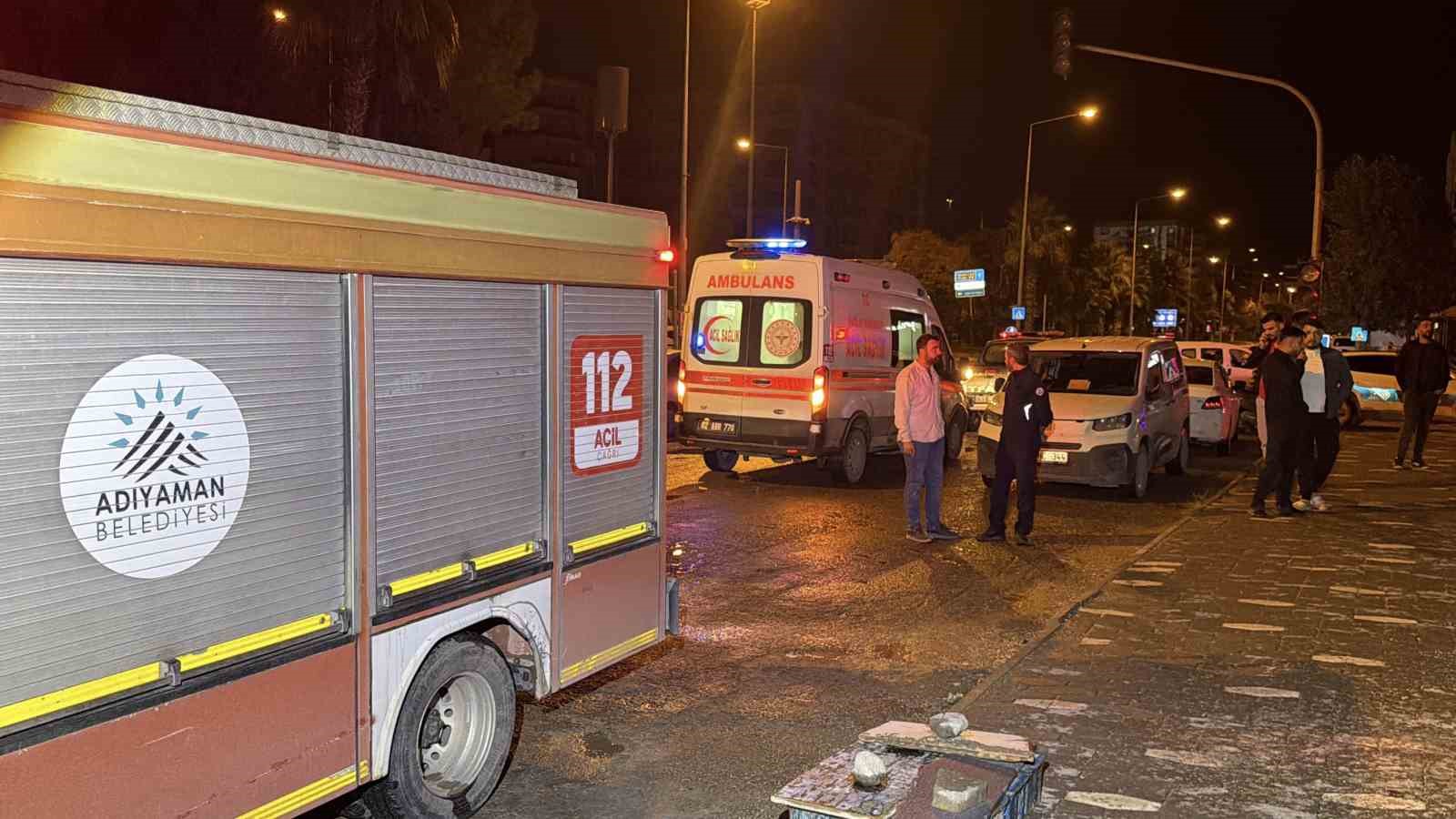 BİR YILDA 7 KEZ ÜST GEÇİTTEN ATLAMAK İSTEYEN ŞAHIS, BU DEFA İNŞAATIN TEPESİNE ÇIKTI